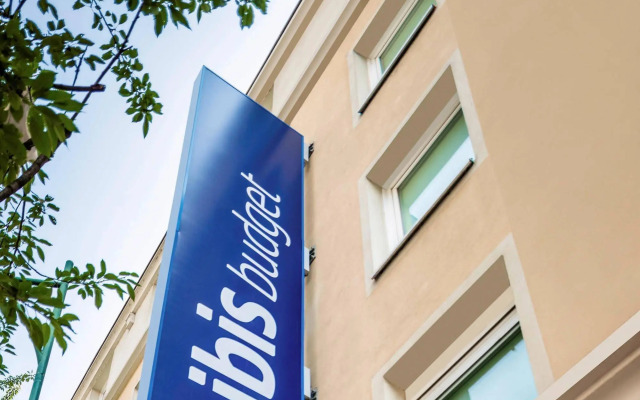 ibis budget Saint Maurice Hotel