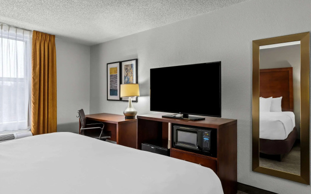 Comfort Inn & Suites Staunton
