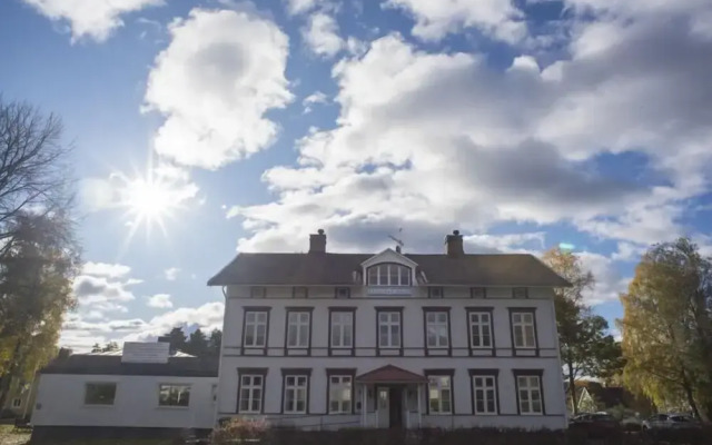 Varmland Hotel