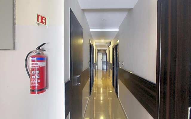 OYO 14520 Habitat Hotel & Suites