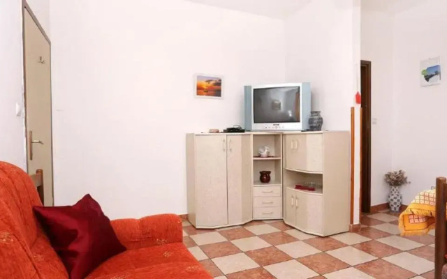 Apartments Liza - 80m from the sea