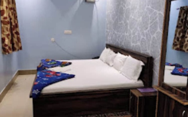 Goroomgo Brij Raj Guest House Mathura