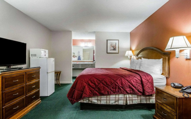 Econo Lodge Inn & Suites Enterprise