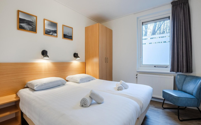 Comfortable Bungalow With Dishwasher Near the Beach