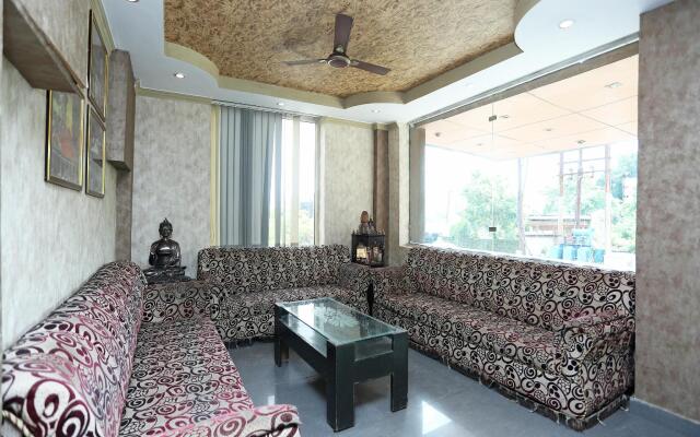 OYO 10592 Hotel Ganga Palace