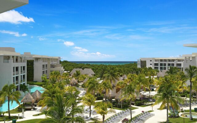 Family Concierge at Paradisus Esmeralda - All Inclusive