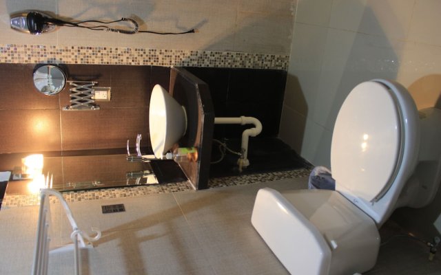 Terracota Corner Rooms