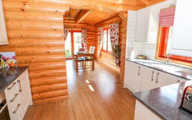 Ash Lodge