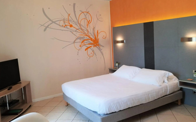 Private Hotel - Adults Only