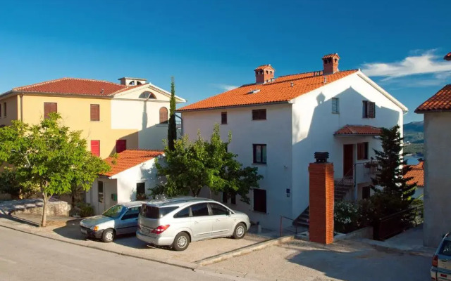 Apartment Roce