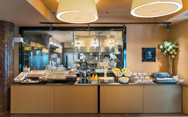 Hotel Kristal Palace - Tonelli Hotels - Adult Friendly