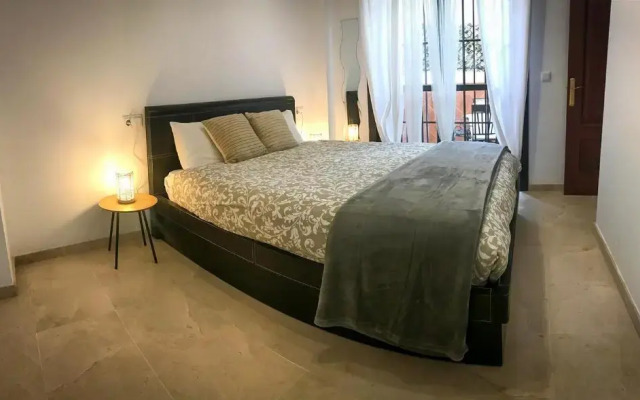 Apartamentos Puente Miraflores