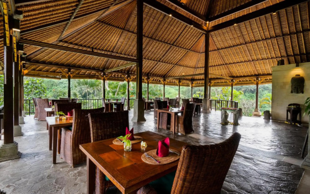 Natura Resort and Spa