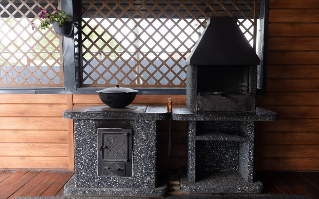 Отель Аура тополей