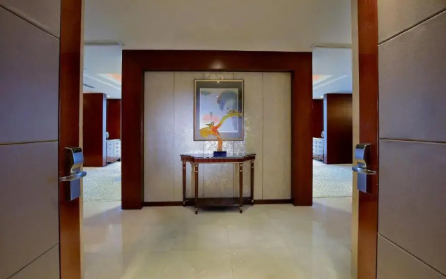 Crowne Plaza Zhenjiang by IHG