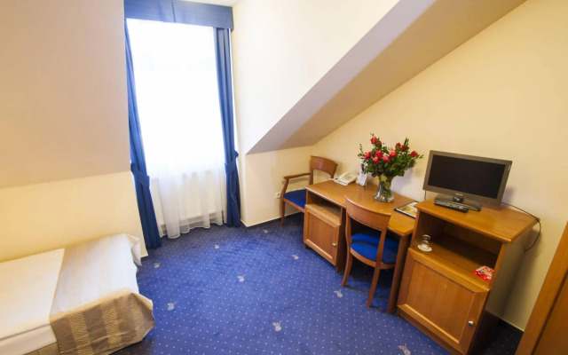Hotel Modrá Ruže