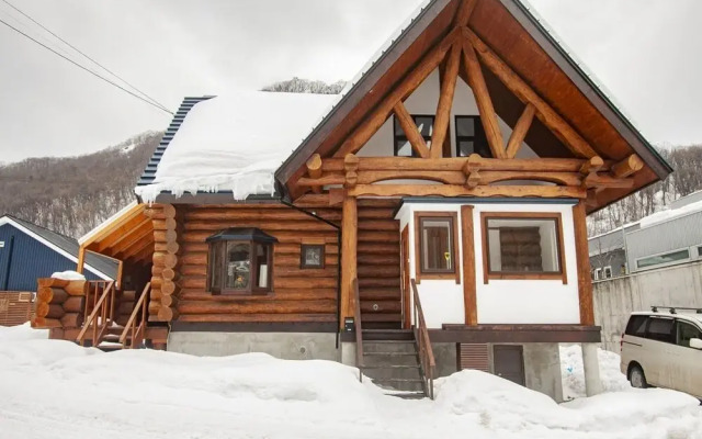 UCHI North Log Cabin