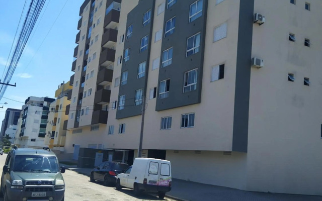 Apartamento no Mar Grosso em Laguna SC.