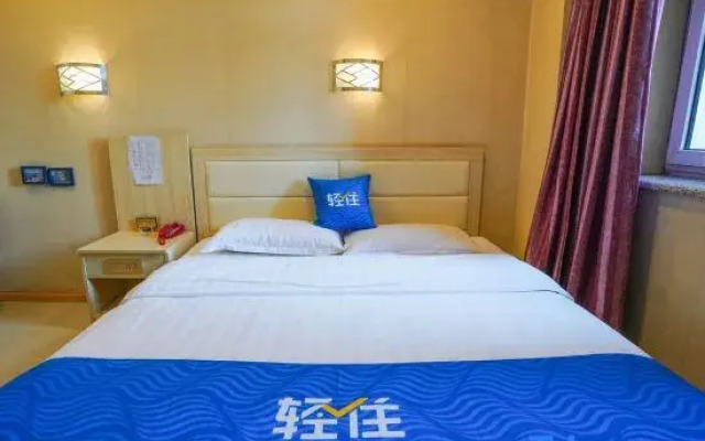 Wolong Hotel