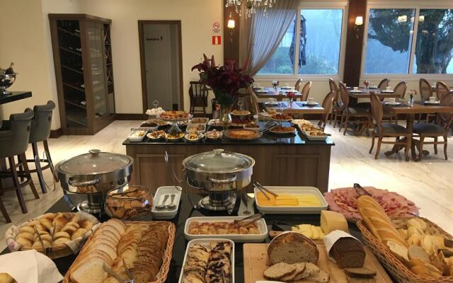 Hotel Jardins da Colina