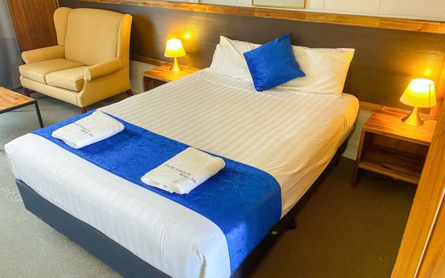Snow Season Motor Inn