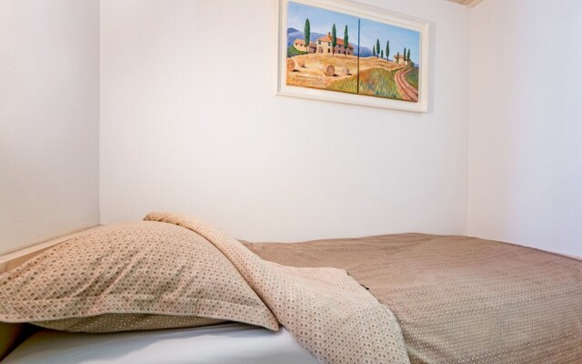 Serene Holiday Home in Ermelo with Large Furnished Garden