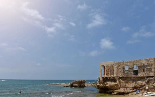 Batroun Bahsa Bay