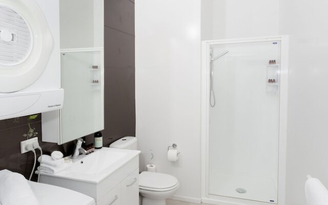 TOWNY - Top Floor Tranquility - 2 Bedrooms
