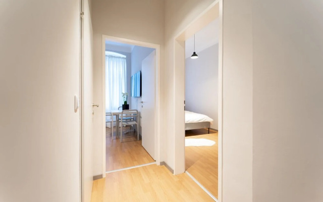 Modern And Lovely Apartment Close To The Center