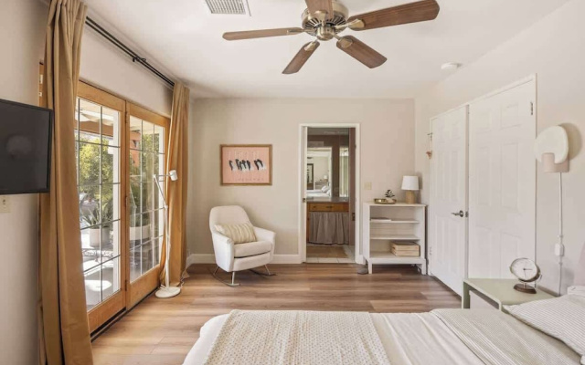Zen Palm Desert Bungalow
