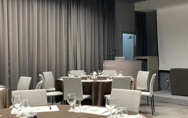 Centro Hotel