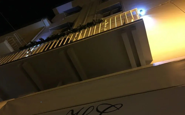 City Hotel