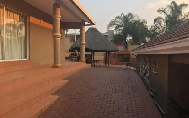 Langa 'S Cozy Guesthouse