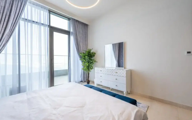Dramatic Sea View 1 BHK ANWABYFour Apple