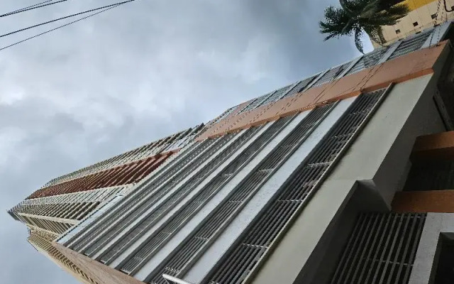 Pacific Bay Grand Suites