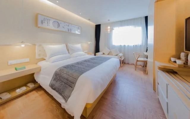 Jianguo HIDDEN Hotel (Dalian Zhongshan Road Youhao Square)