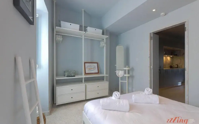 Retro Designer 1 Bedroom Apt in Cottonera New