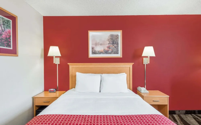 Days Inn By Wyndham Gillette