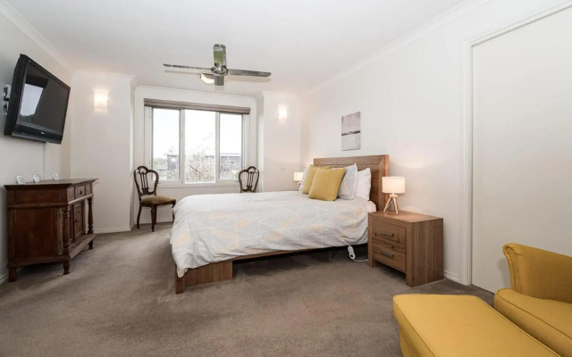 COASTAL VILLA ON BEACHCOMBER NETFLIX Surf Side