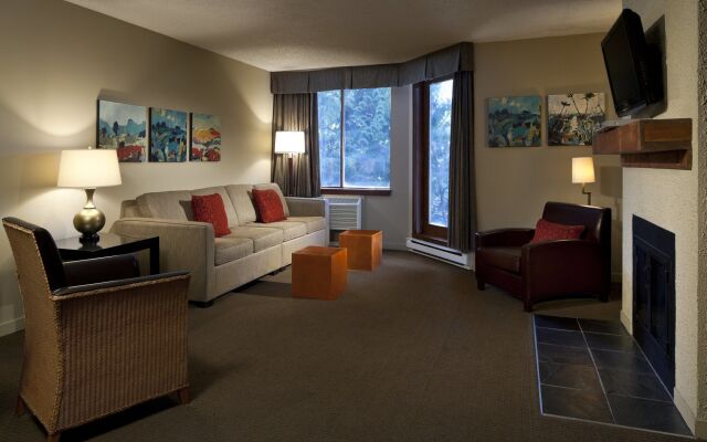 Whistler Village Inn And Suites