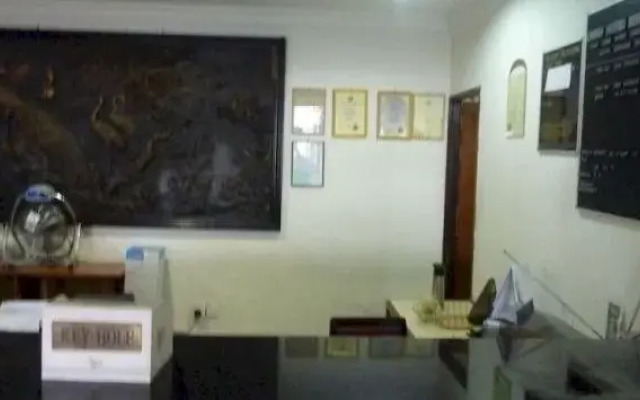Liwah 2011 Hotel