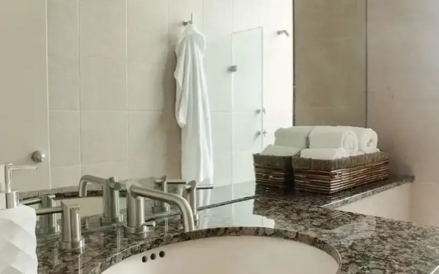 First Class Apartmet by Mr.W