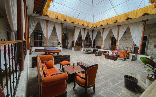 Golden Rest Ecuador