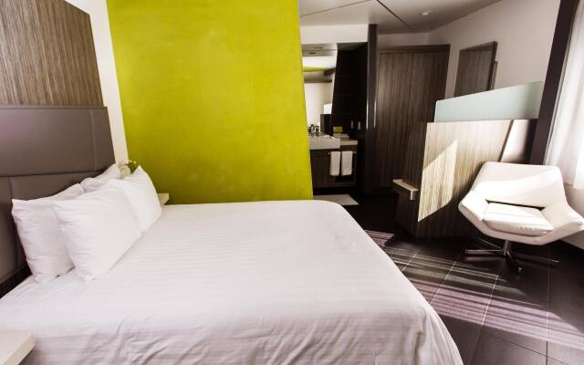 The Moment Hotel