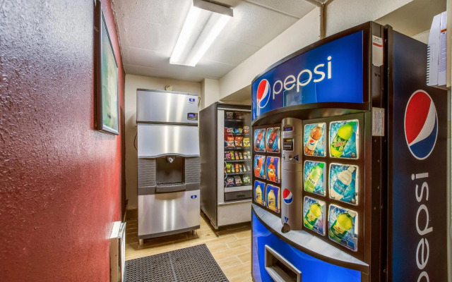 Red Roof Inn Detroit - Plymouth/ Canton