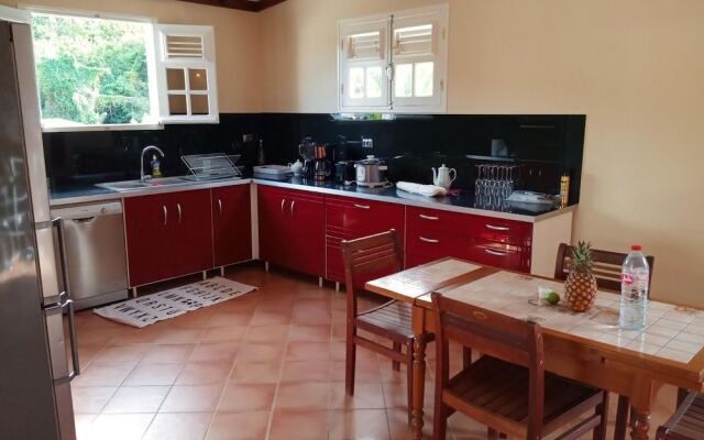 House With 3 Bedrooms in Le Diamant, With Enclosed Garden and Wifi - 4