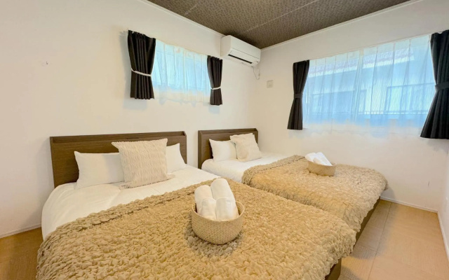 Grande Ortho Okinawa Villa Onna 3 - Vacation STAY 83615 – Guest Rooms – Onna