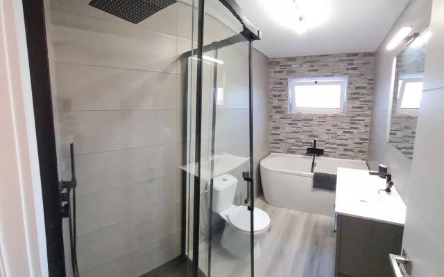 Large Villa - Private Pool - 5 Bedrooms