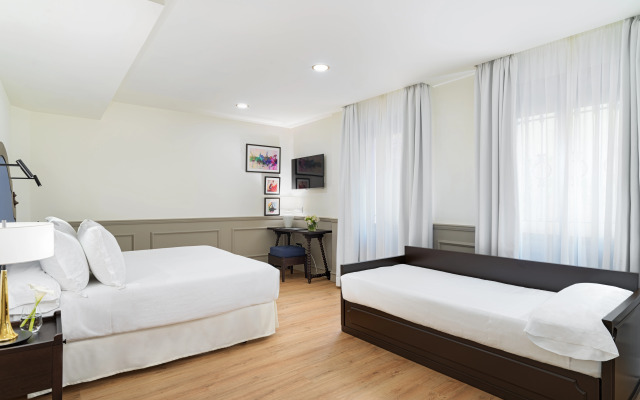 H10 Corregidor Boutique Hotel
