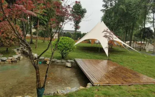 Qingcheng Mountain Mufeng Camping